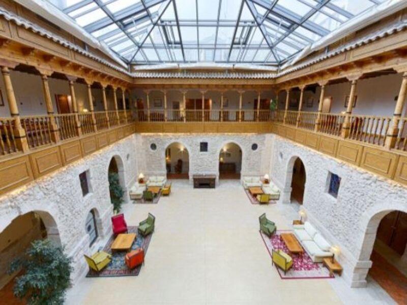 Azz Penafiel Las Claras Hotel & Spa Luaran gambar