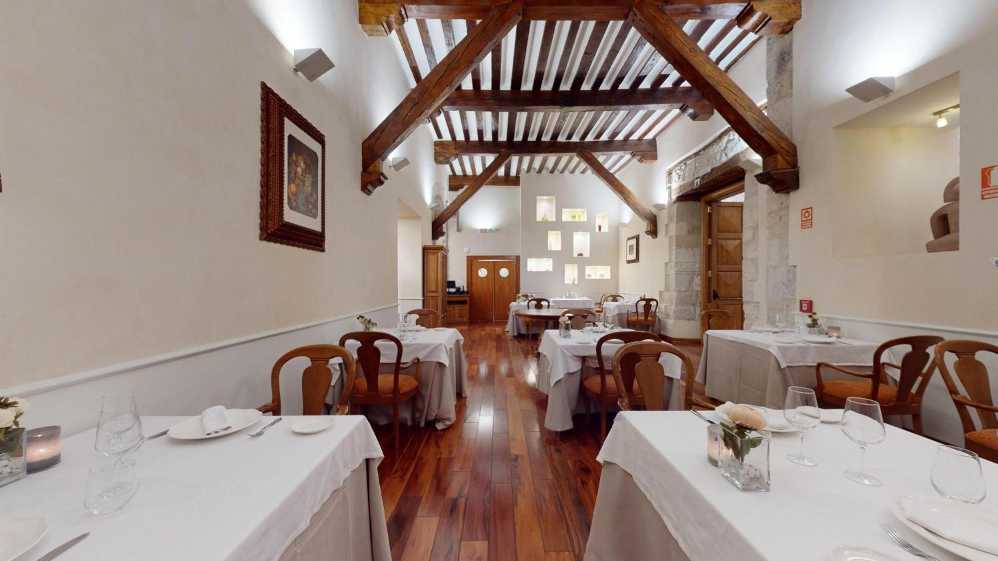 Azz Penafiel Las Claras Hotel & Spa Luaran gambar