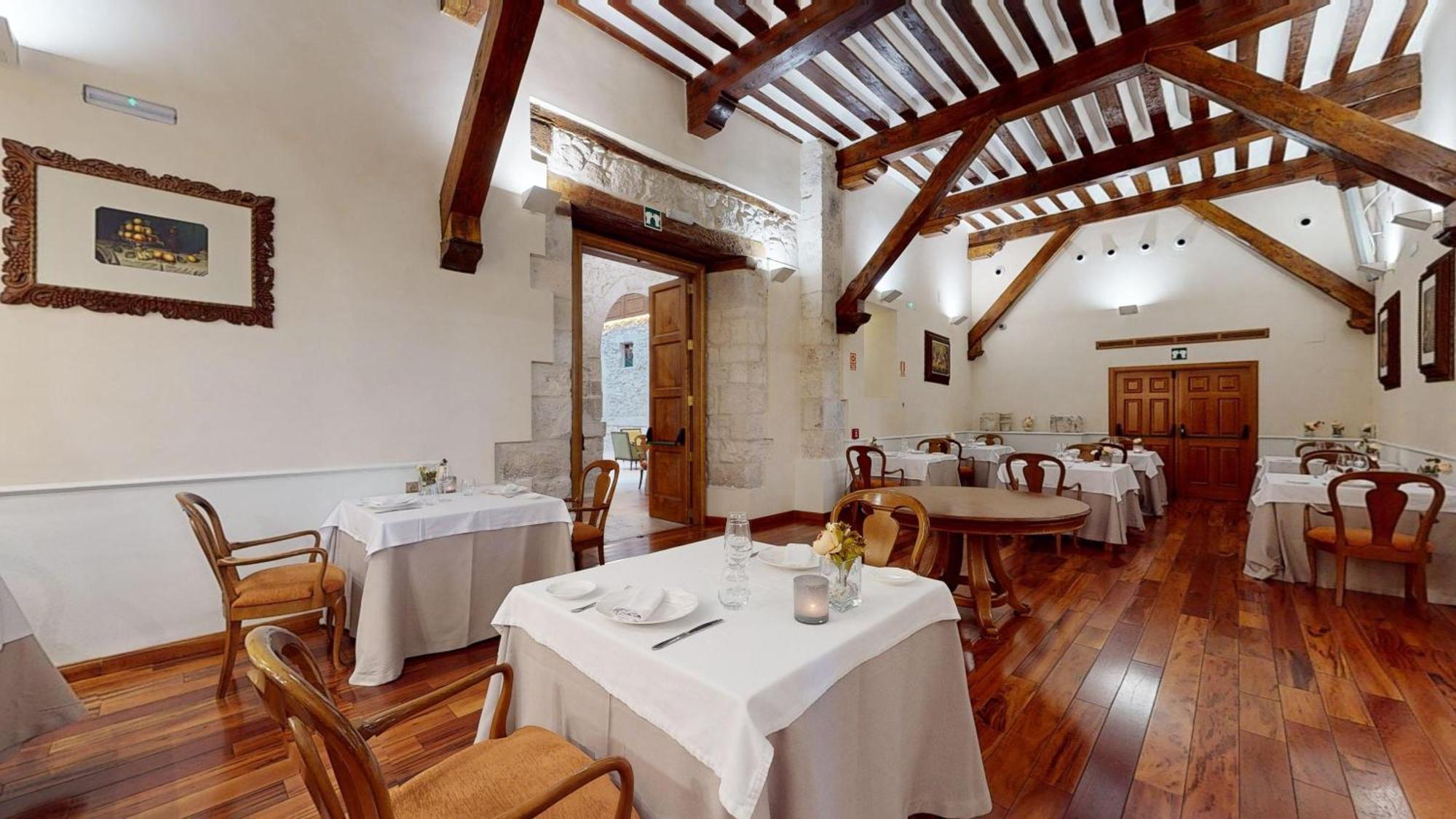 Azz Penafiel Las Claras Hotel & Spa Luaran gambar