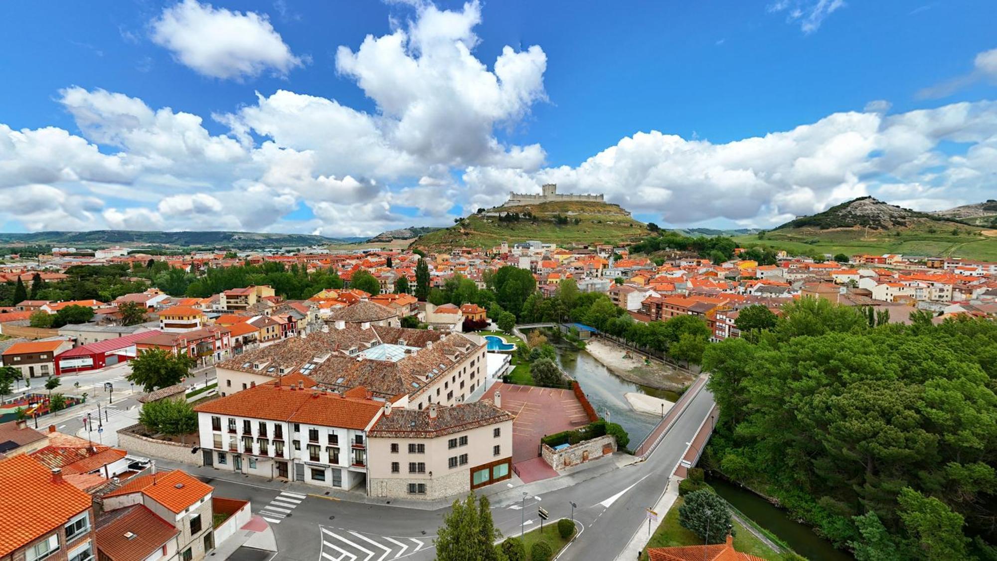 Azz Penafiel Las Claras Hotel & Spa Luaran gambar
