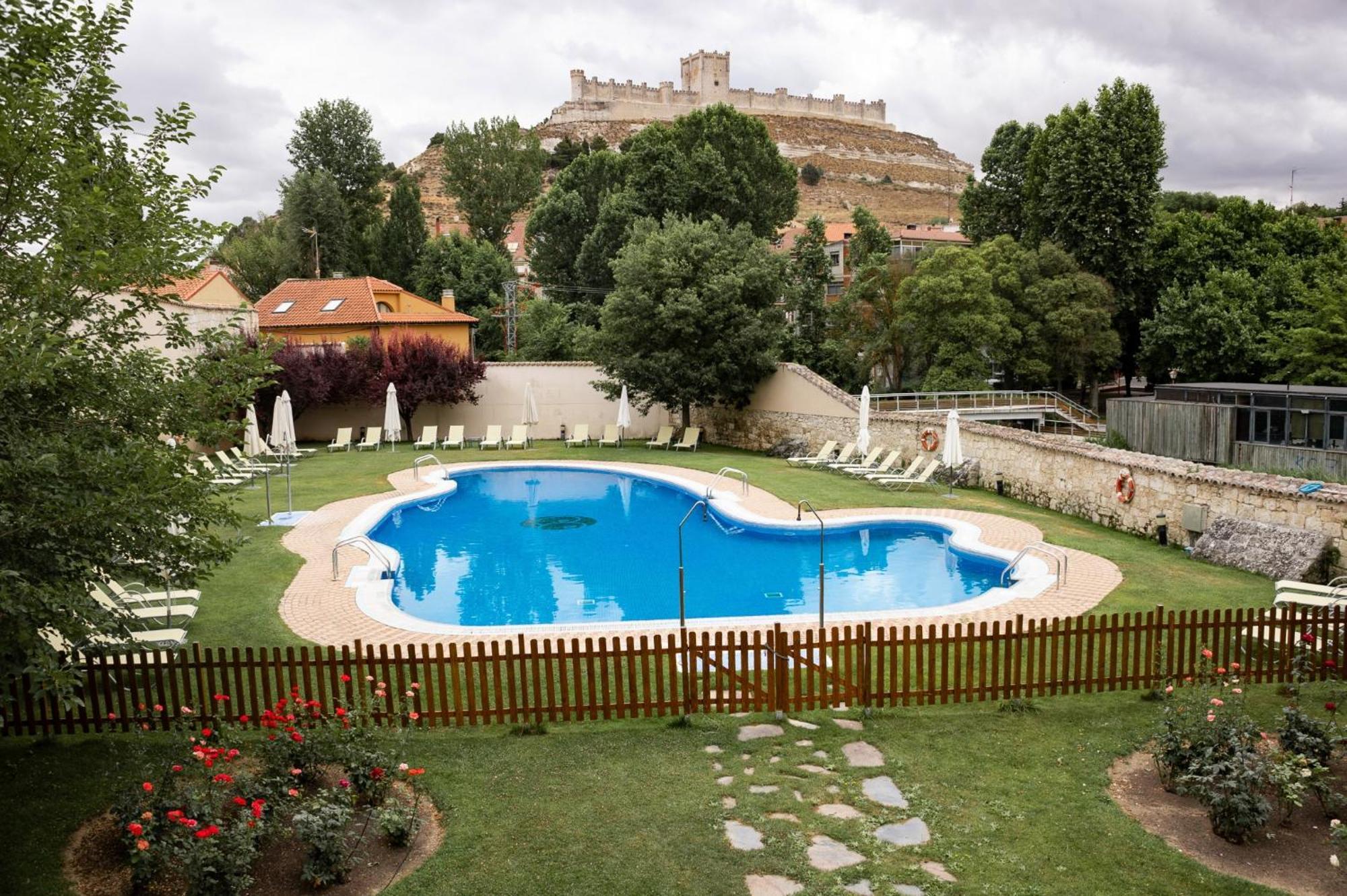 Azz Penafiel Las Claras Hotel & Spa Luaran gambar