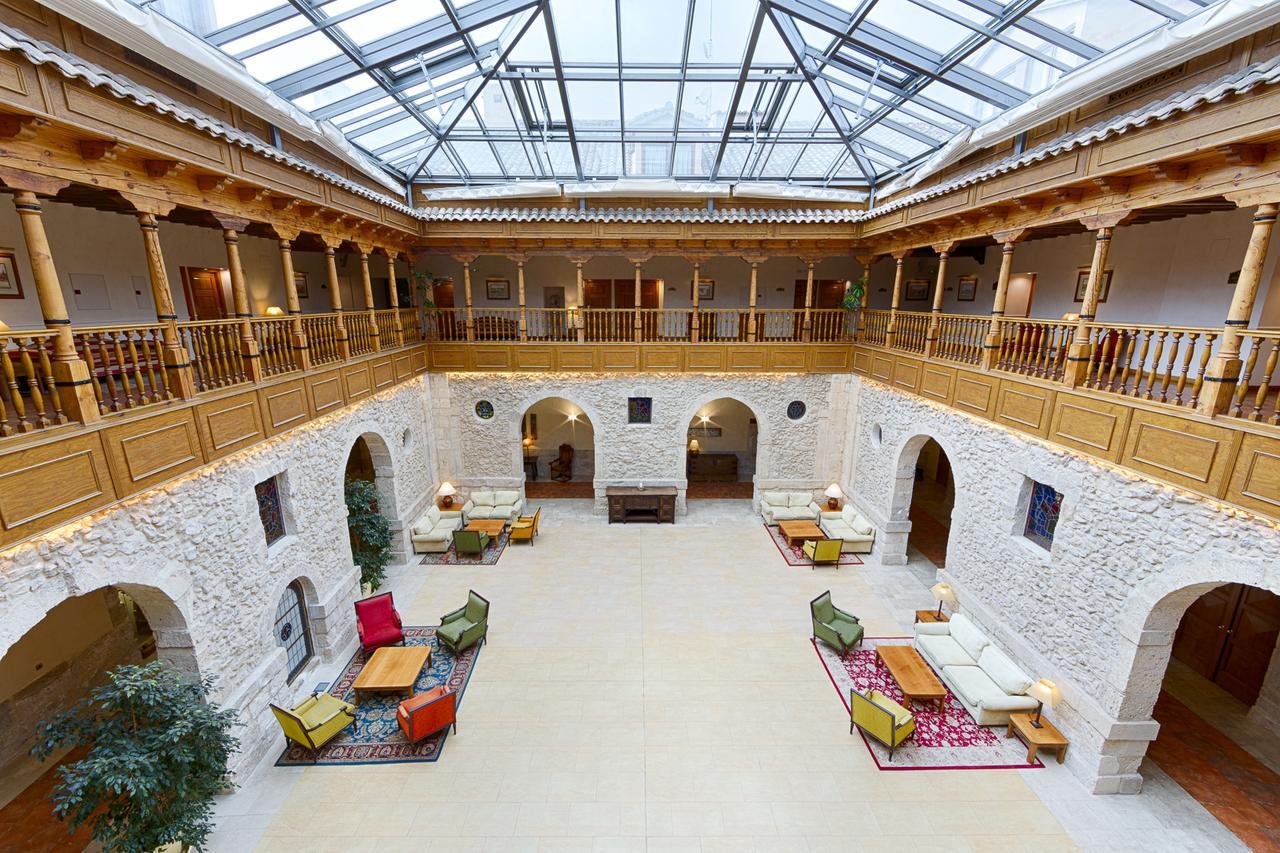 Azz Penafiel Las Claras Hotel & Spa Luaran gambar