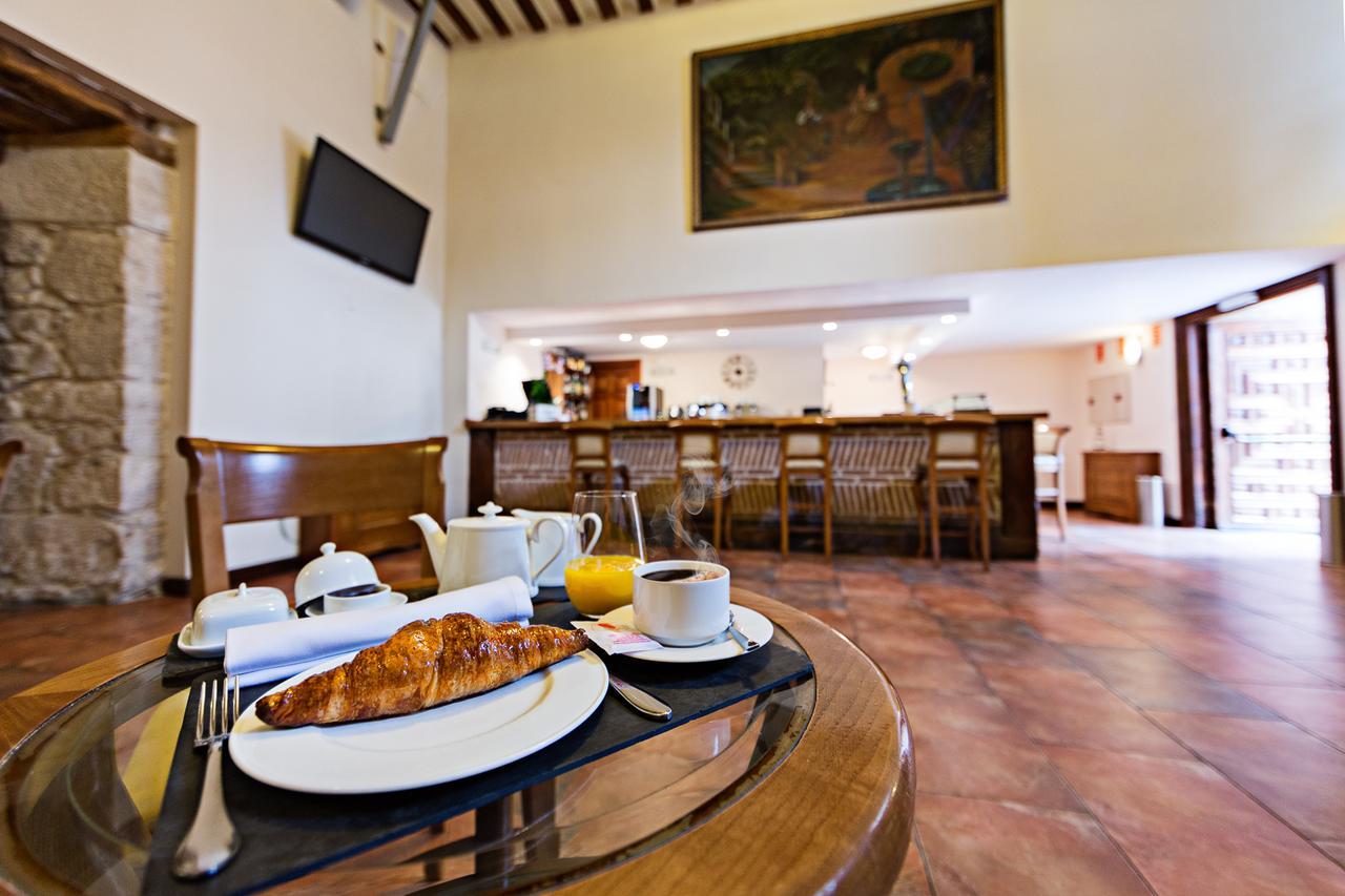 Azz Penafiel Las Claras Hotel & Spa Luaran gambar
