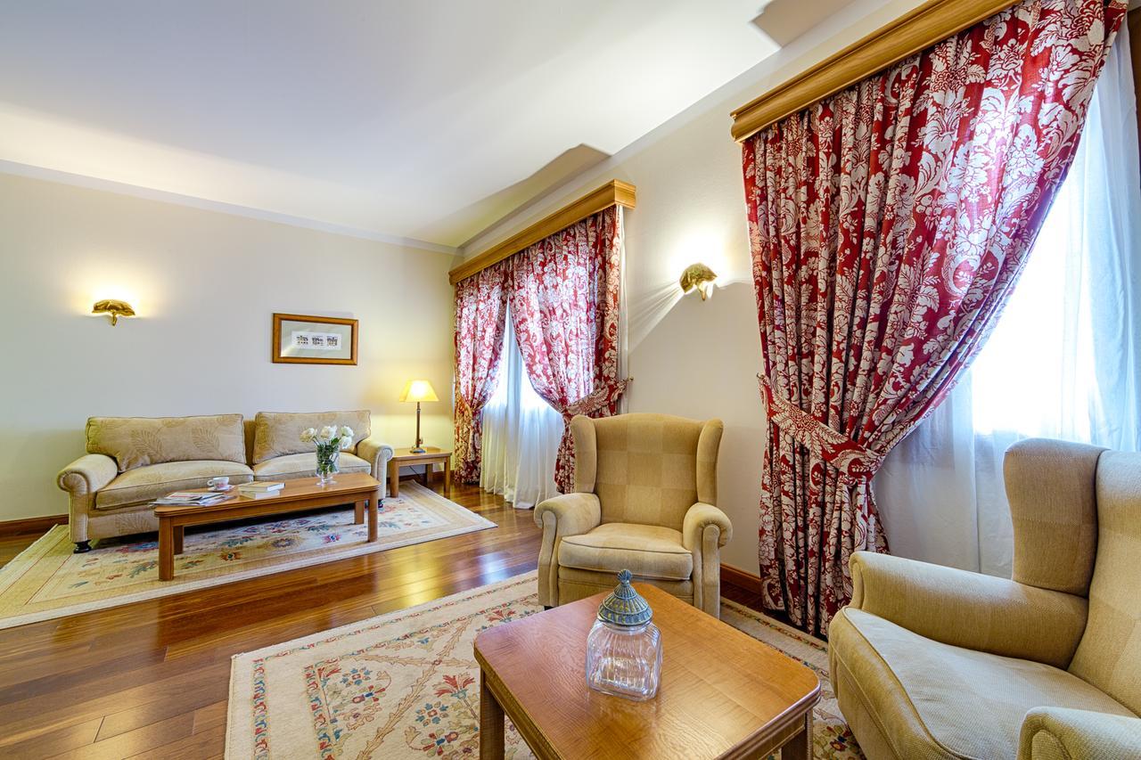 Azz Penafiel Las Claras Hotel & Spa Luaran gambar