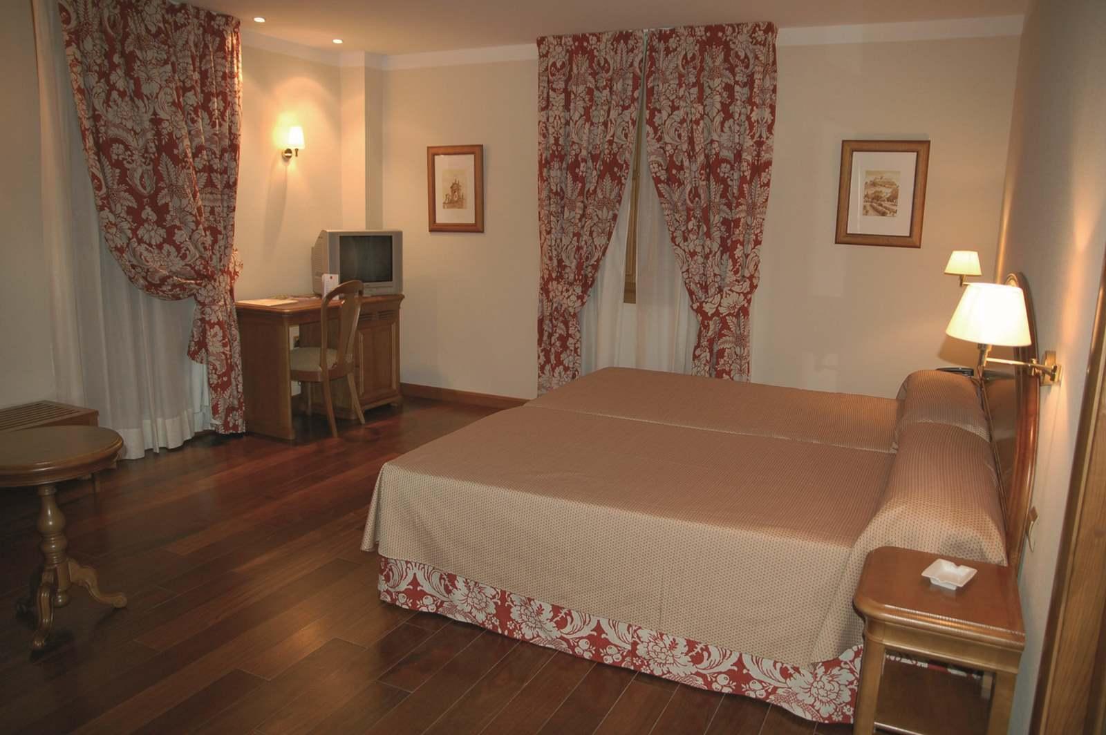 Azz Penafiel Las Claras Hotel & Spa Bilik gambar